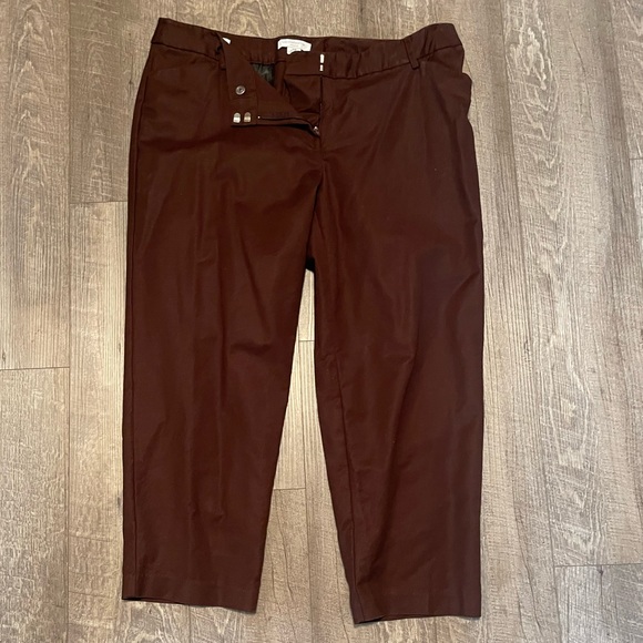 Liz Claiborne Pants - Liz Clairborne brown cropped pants. 16W